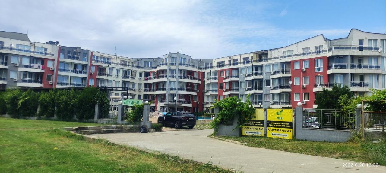 Excellent Apartment In Emberli Aparthotel. Lozeneț Exterior foto