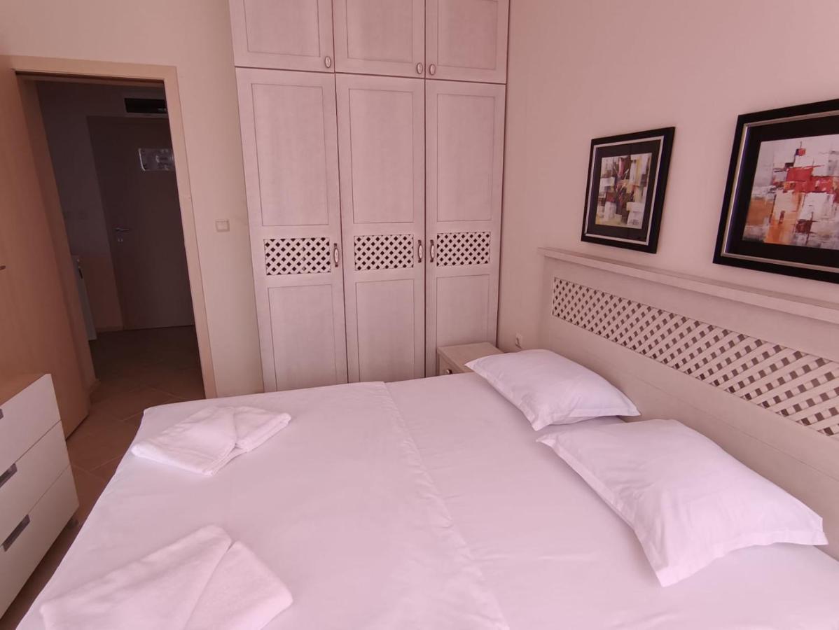 Excellent Apartment In Emberli Aparthotel. Lozeneț Exterior foto